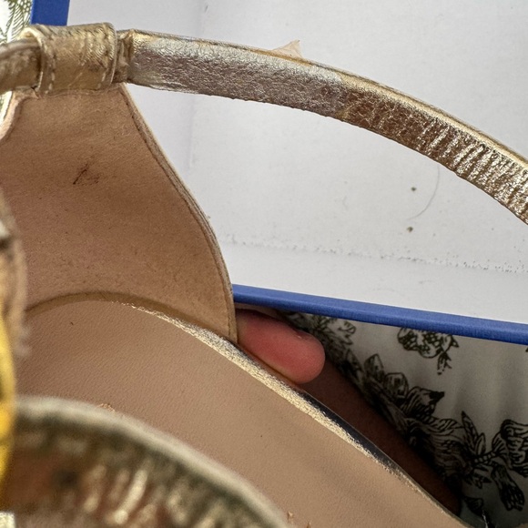 Stuart Weitzman NudistCurve Espadrille Wedge in Platino Gold size 8 - Picture 5 of 6